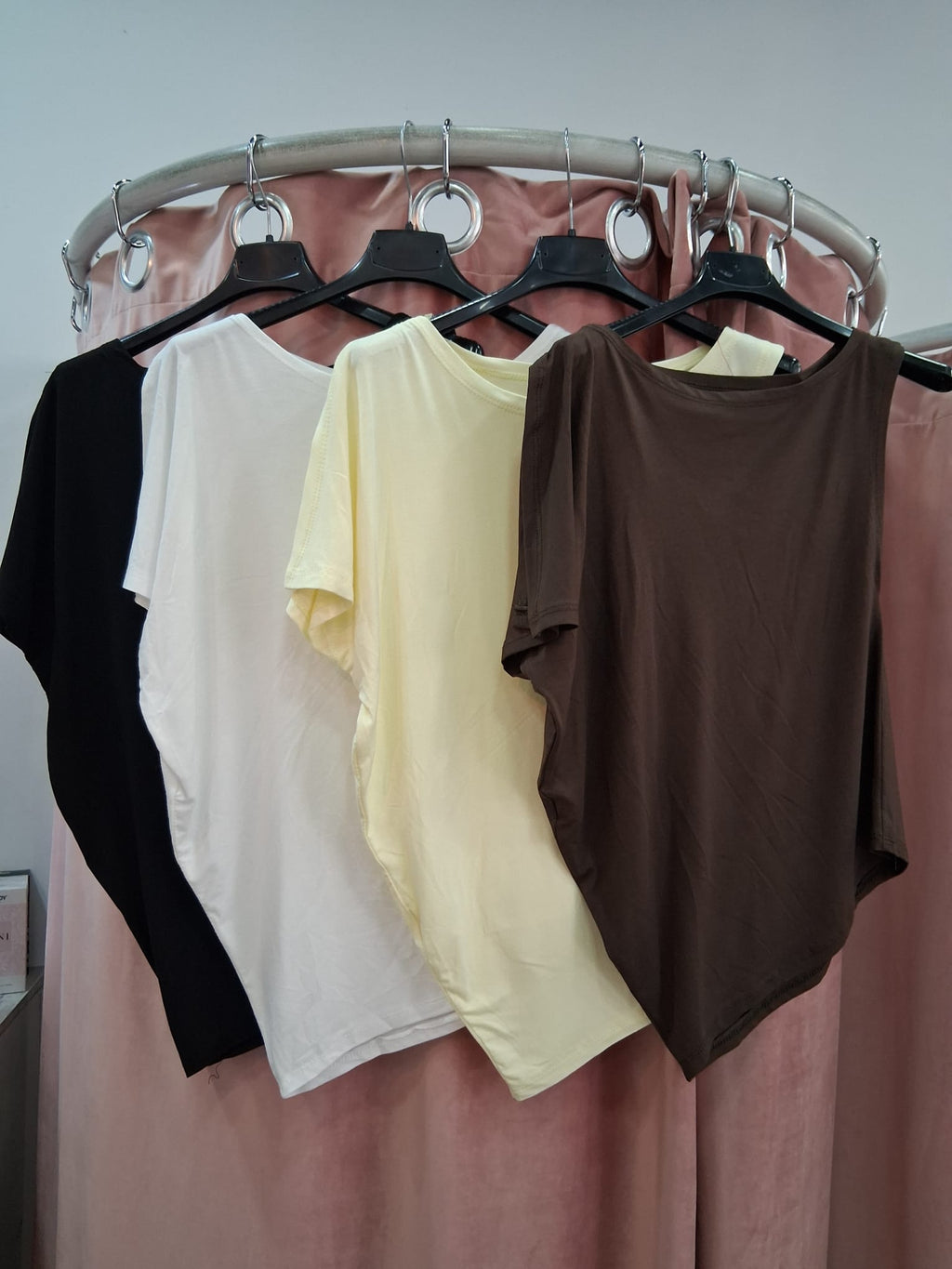 Camiseta Asimetrica