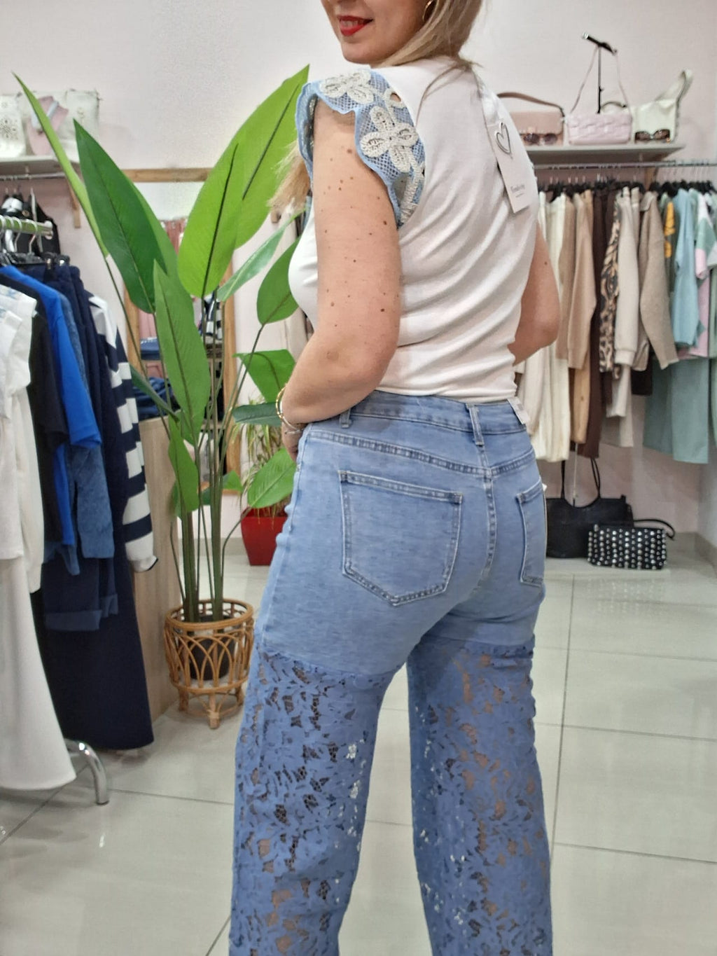 Pantalón Troquelado